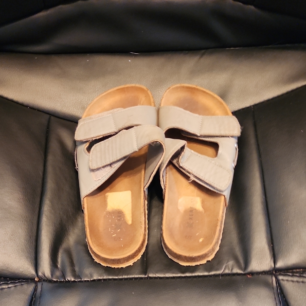 Xersion Kids Sandals - Gray and Tan